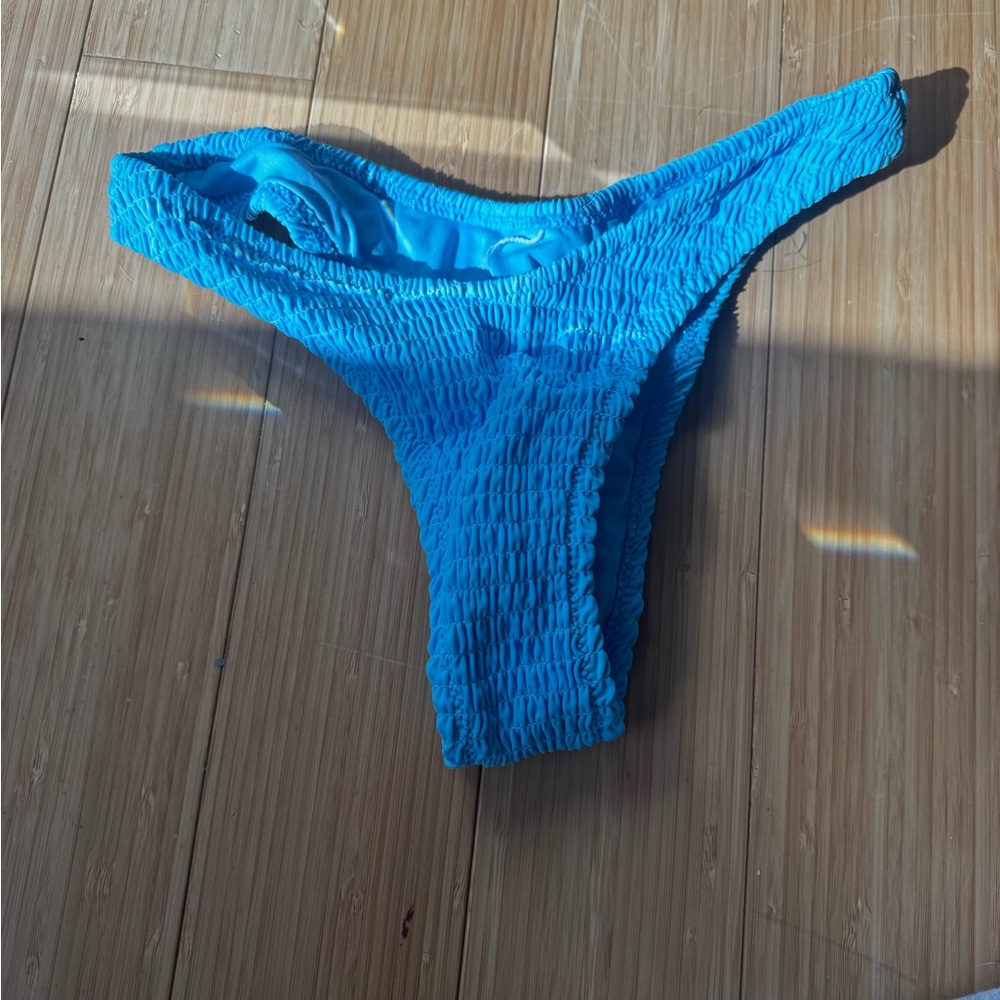 blue ribbed bikini set from la swimwear size Medium!